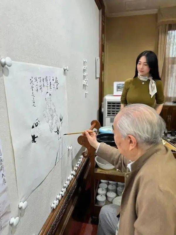 波兰丙组联赛
_身家数十亿波兰丙组联赛
,87岁高龄的“中国最贵在世画家”被爆失联!四段婚姻、多个子女或引发家族财产继承问题