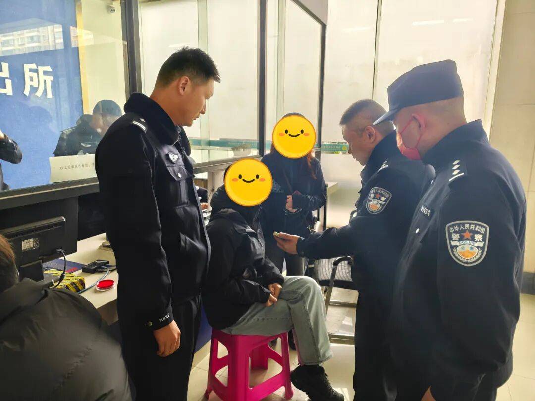 皇冠足球平台在哪里注册_留学生两次秘密回昆明皇冠足球平台在哪里注册，要取走存折内的1250万元……