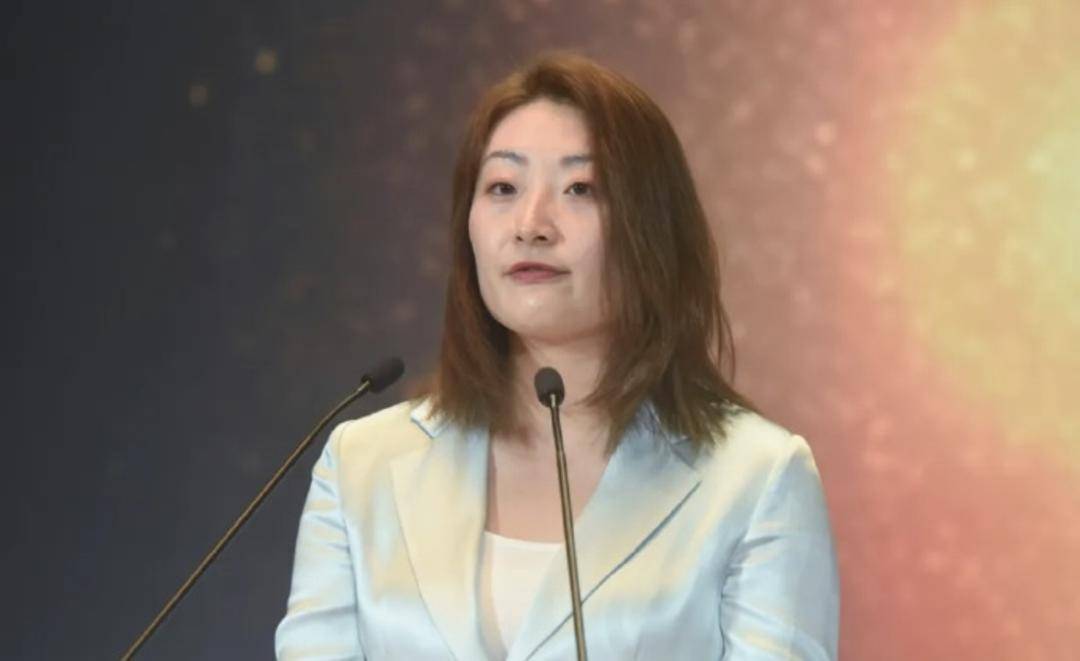 皇冠信用网出租足球
_宗馥莉卸任娃哈哈集团董事长 年仅31岁许思敏接任全面掌舵