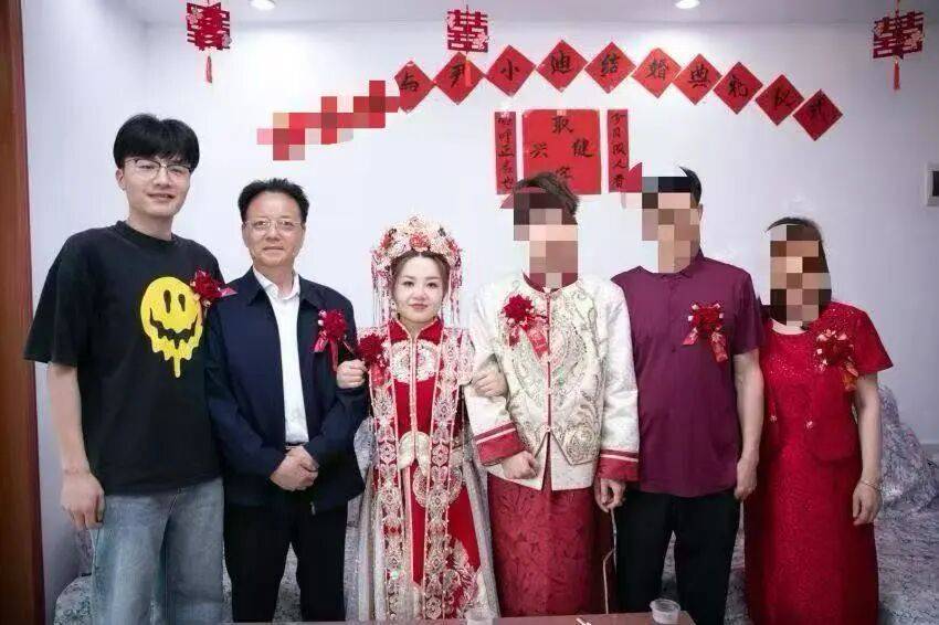皇冠足球平台代理_承认了皇冠足球平台代理,全是演的!她彻底凉凉